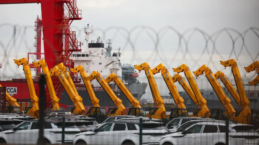 epa11880933 Cars and JCB telehandlers lined up for export at Seaforth Dock container terminal in Liverpool, Britain, 07 February 2025. US President Donald Trump has imposed 10 percent tariffs on China, with planned tariffs on Mexico and Canada being delayed after last minute talks. The US President has said that tariffs may also be imposed on the EU and the UK, which exports goods and services including energy, cars, machinery and pharmaceuticals to the US. EPA/ADAM VAUGHAN