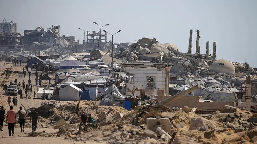 Edifici distrutti a Gaza - Epa/Mohammed Saber