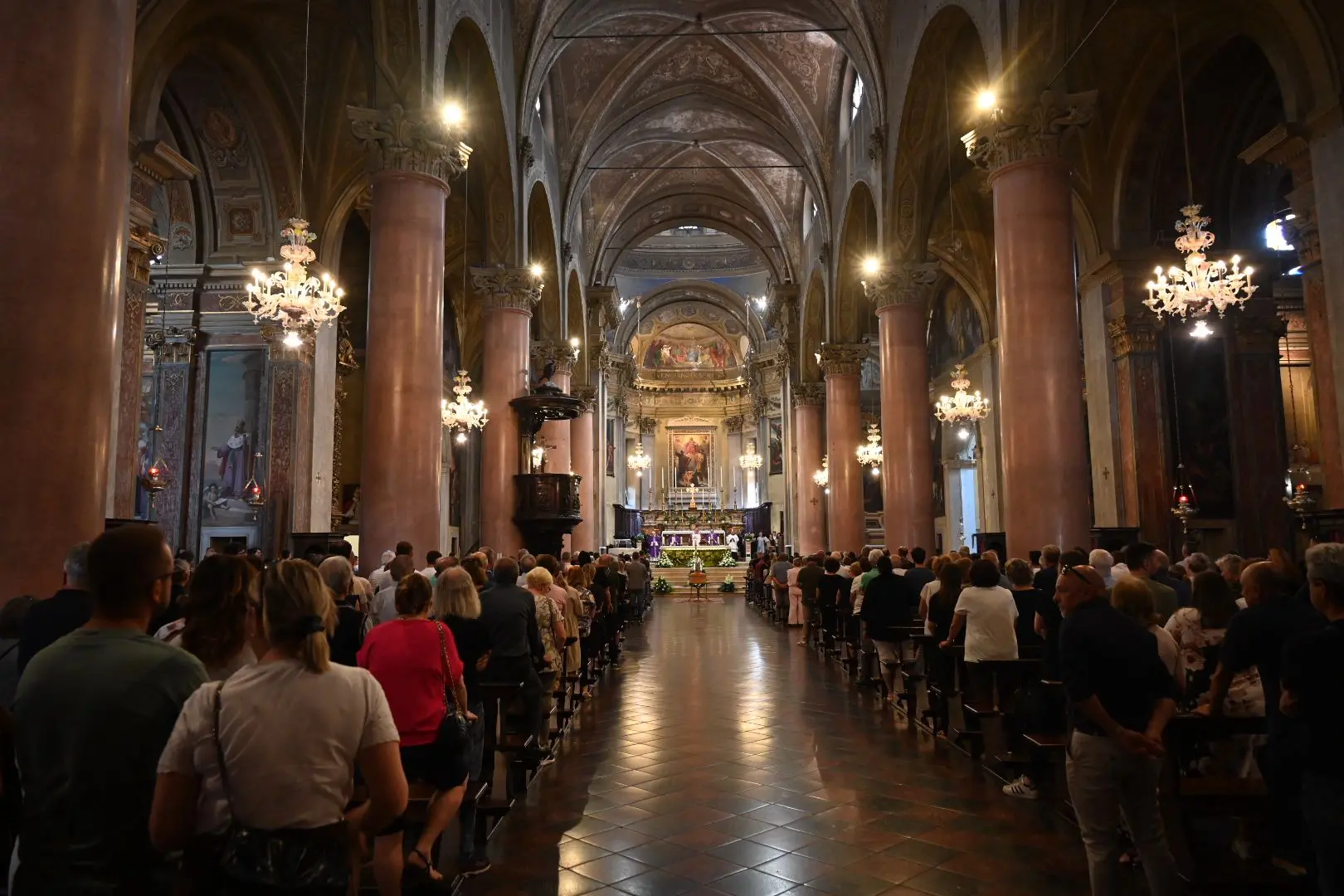 A Chiari il funerale di Fabio Festa, morto sul Blumone