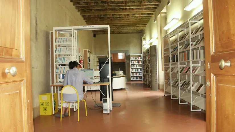 Una sala della Biblioteca Cantù - © www.giornaledibrescia.it