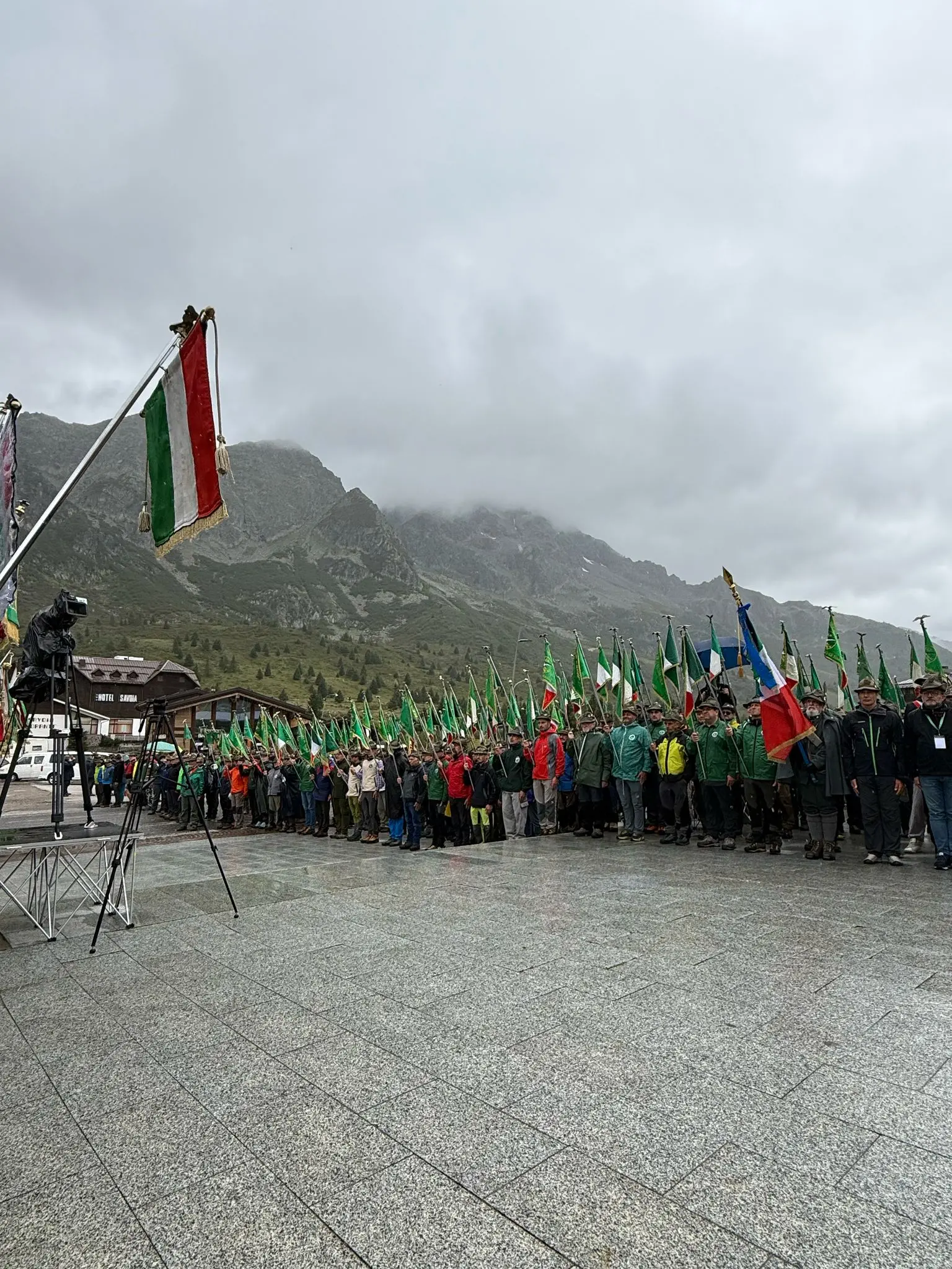 Pellegrinaggio in Adamello, la messa al Sacrario del Tonale