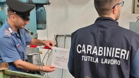 I Carabinieri durante i controlli - © www.giornaledibrescia.it