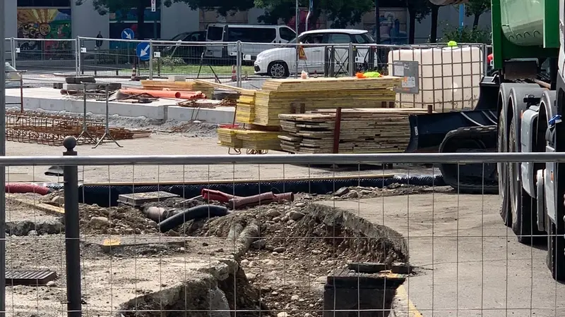 Il cantiere all'incrocio tra via Sorbana, via Milano e la tangenziale Est - © www.giornaledibrescia.it