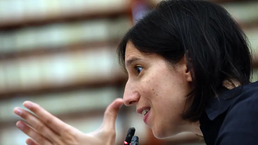 La Segretaria del Partito Democratico Elly Schlein durante il seminario di filosofia del lavoro ‘Una legge per la piena occupazione in particolare per giovani e donne’ organizzato dalla Società Italiana di Teoria Critica presso la Sala del Refettorio della Camera dei Deputati Roma, 25/07/2025 ANSA/FABIO CIMAGLIA
