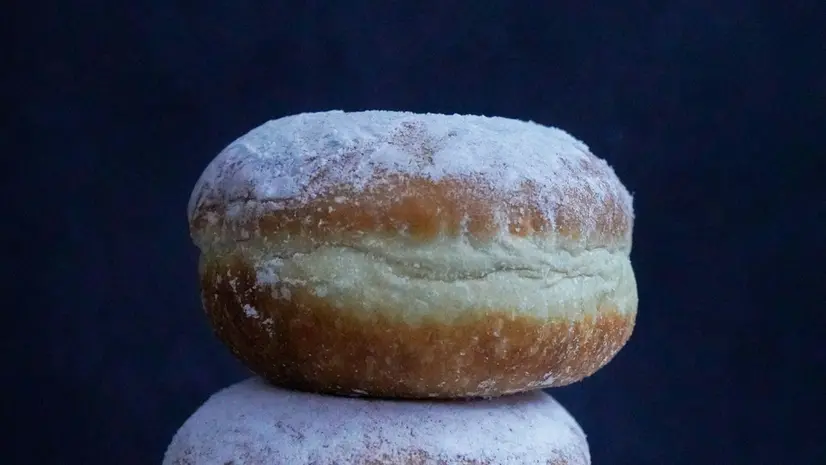 Un bombolone alla crema - © www.giornaledibrescia.it