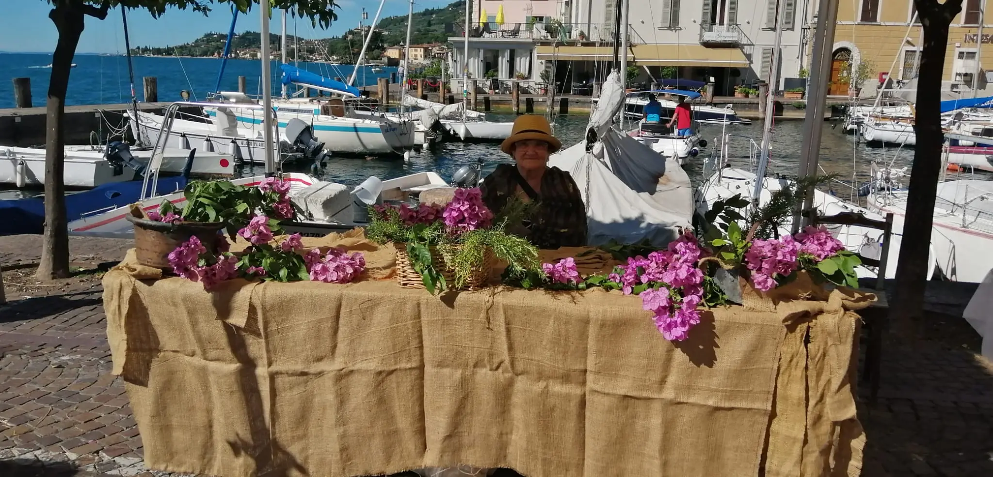 La Fiera delle cipolle a Gargnano