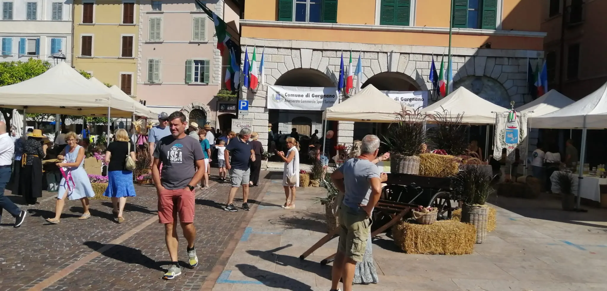 La Fiera delle cipolle a Gargnano