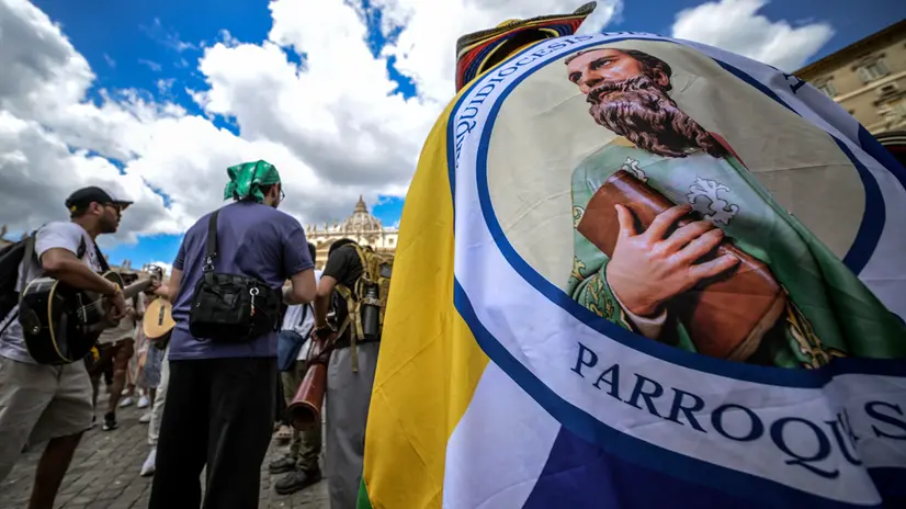 Faithfuls attend Pope Leo’s Sunday Angelus prayer in Saint Peter's Square, Vatican City, 27 July 2025. ANSA/RICCARDO ANTIMIANI