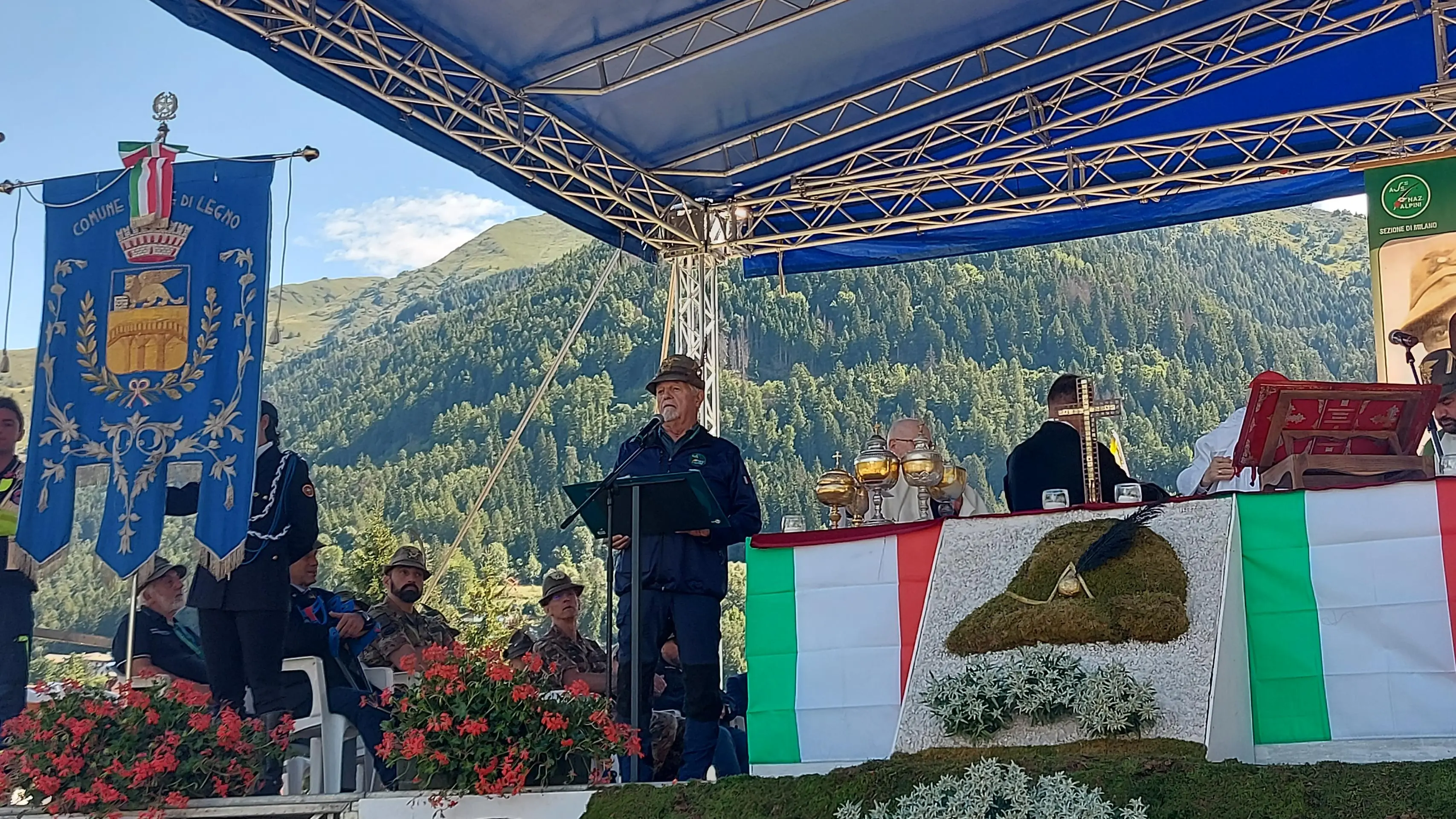 Il pellegrinaggio degli alpini in Adamello