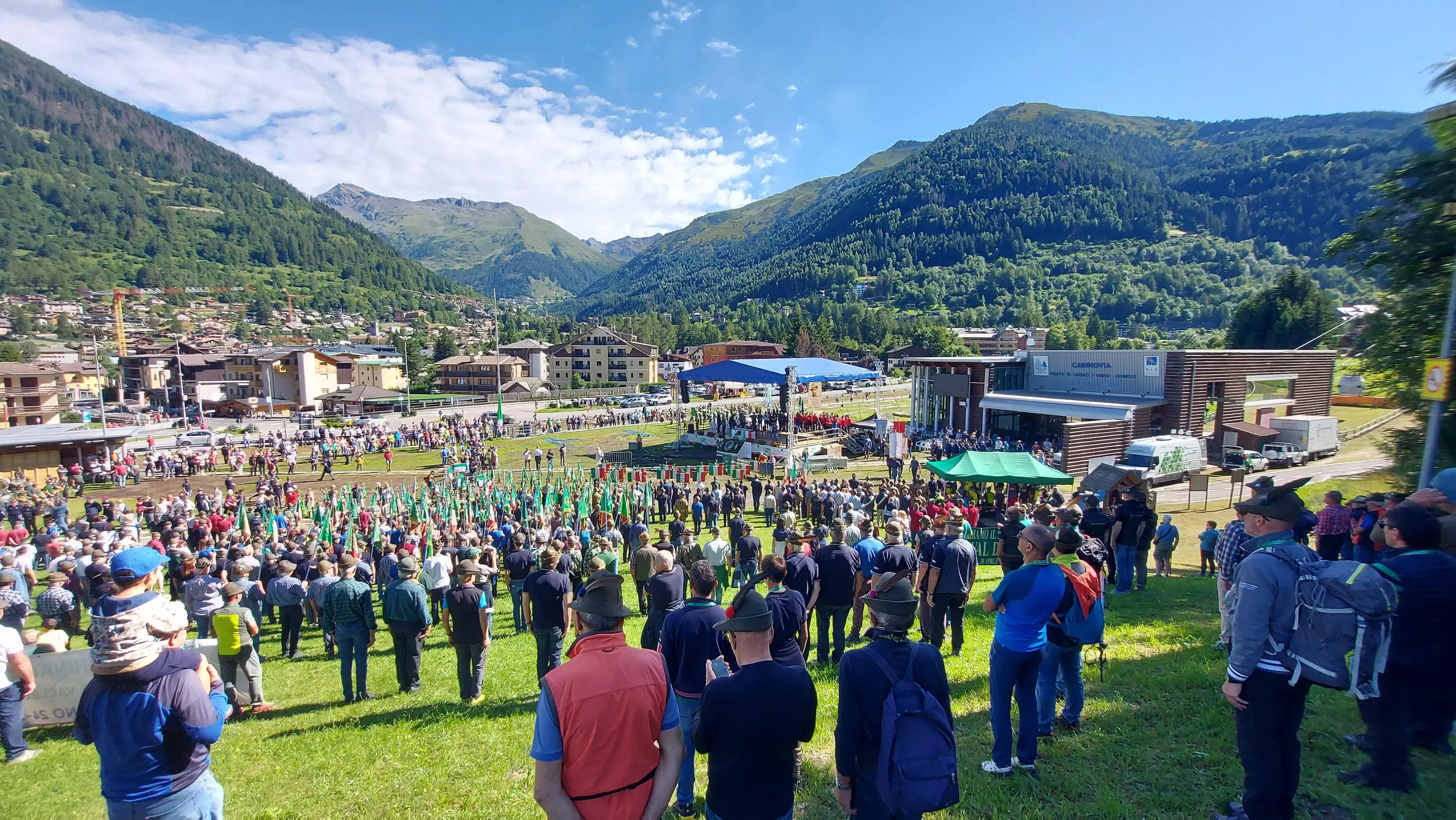 Il pellegrinaggio degli alpini in Adamello