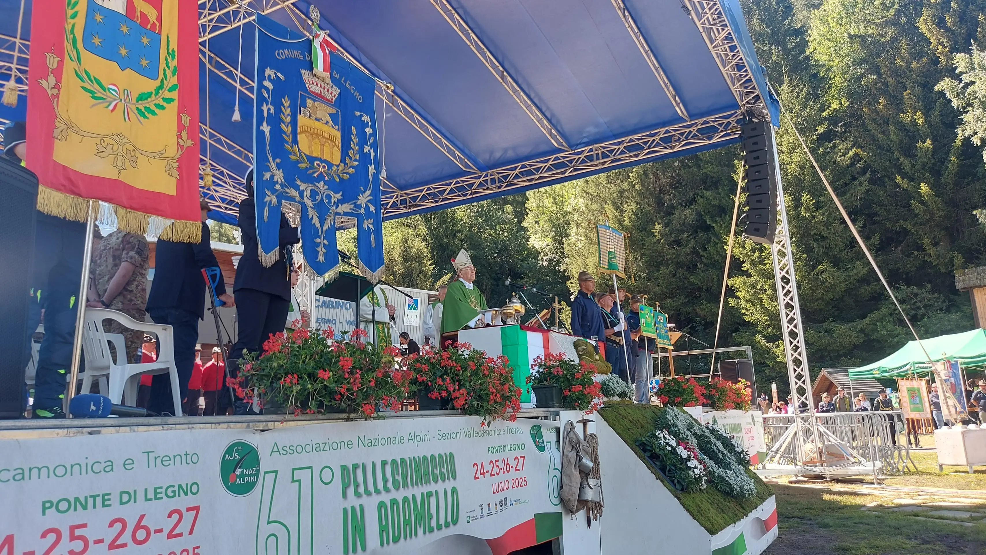 Il pellegrinaggio degli alpini in Adamello