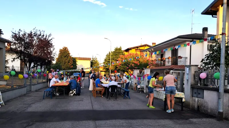 Festa in via Donizetti a Ghedi © www.giornaledibrescia.it