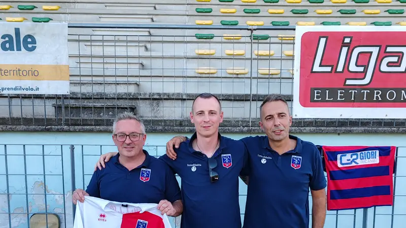 Il presidente Cassetti, l'allenatore Cassetti e il diesse Dusi Dusini - © www.giornaledibrescia.it