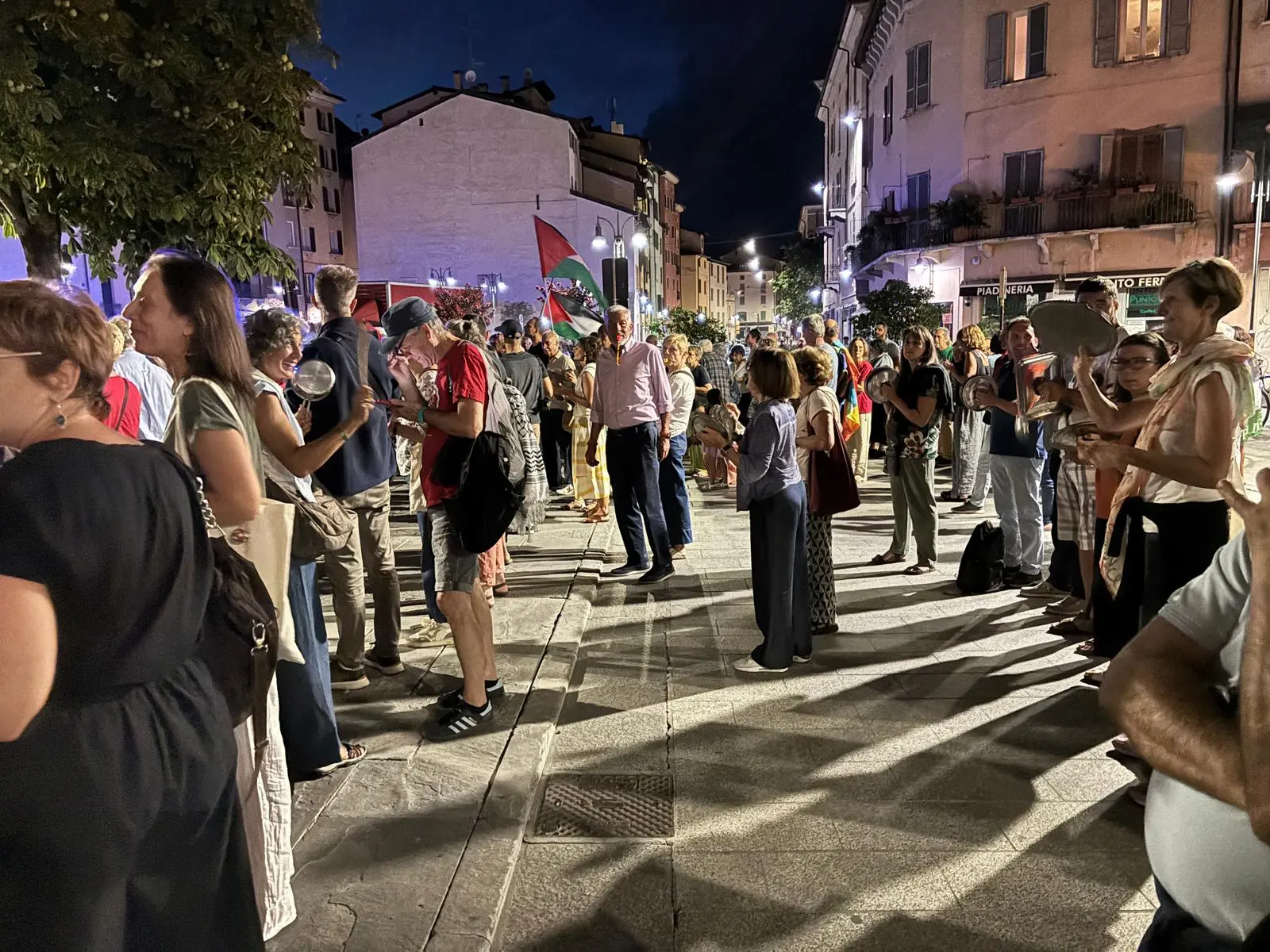 A Brescia la manifestazione «Gaza muore di fame»