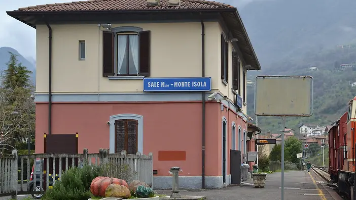 La stazione di Sale Marasino