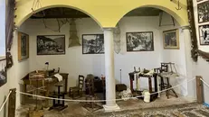 Foto e oggetti in esposizione a Siviano © www.giornaledibrescia.it