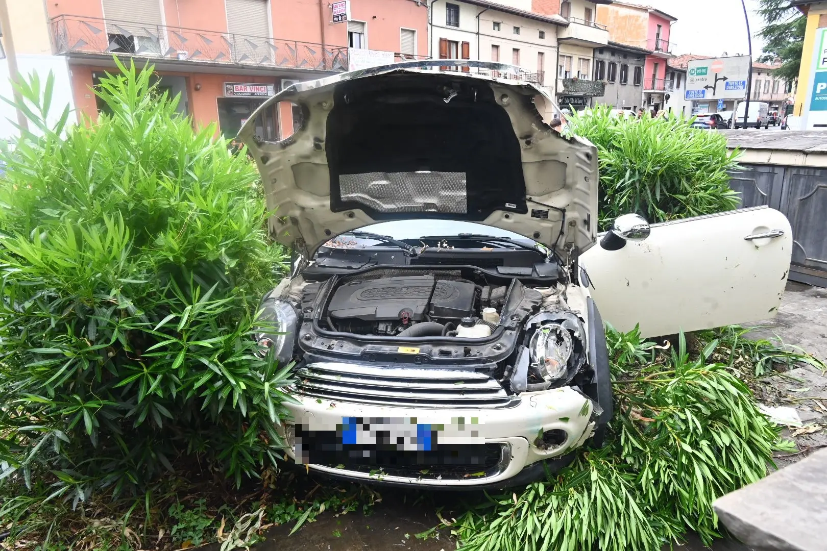 Incidente a Ospitaletto, auto fuori strada