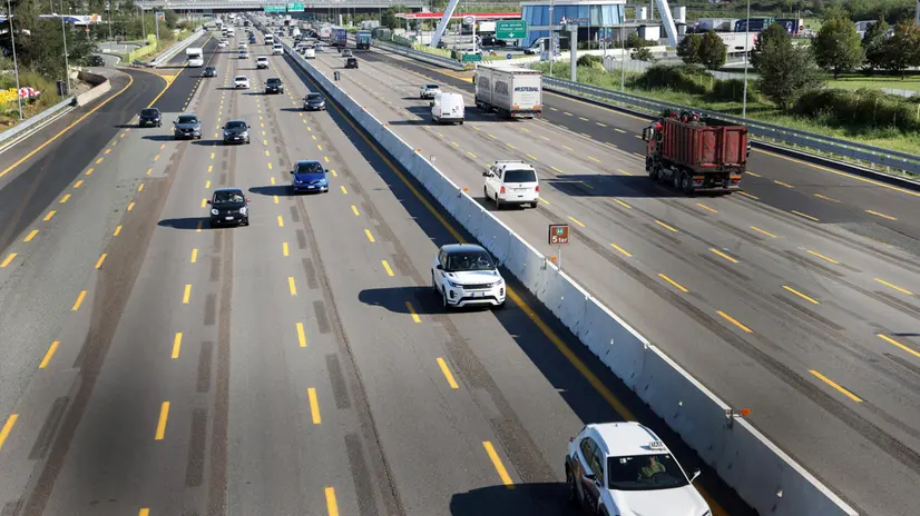 Il tratto di A8 Milano Laghi che attraversa il comune di Lainate il primo in Italia a cinque corsie. L’opera è stata presentata alla stampa alla presenza del ministro delle Infrastrutture e dei Trasporti Matteo Salvini. Lainate, Milano 25 Settembre 2023. ANSA / MATTEO BAZZI