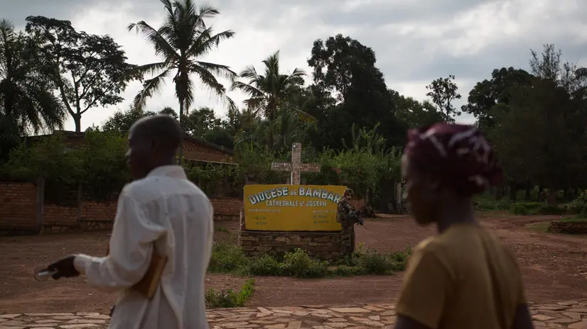 epa04333242 A French soldier of the military Operation Sangaris stands guard at the St. Joseph Cathedral, the site of an attack by Seleka rebel fighters earlier in the month, during Sunday Mass in Bambari, Central African Republic, 27 July 2014. The attack on the church, where thousands of Christians had taken refuge, left an estimated 17 people dead and many others injured. Violence between the anti-Balaka and Seleka rebel groups continues despite the ceasefire agreement signed in Congo Brazzaville on 24 July. Thousands have been killed in the conflict since 2013 with nearly a million being forced from their homes. Bambari, controlled by the Muslim-majority Seleka, has seen some of the heaviest fighting in the country in the past month and is now considered a fault line dividing the Christian-dominated south from the mostly Muslim-dominated north. EPA/TANYA BINDRA