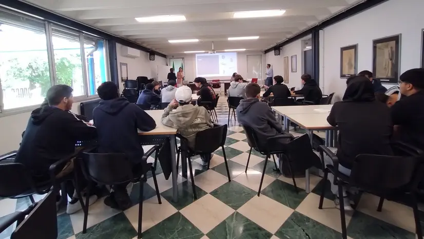 Alcuni studenti della scuola Vantini di Rezzato - © www.giornaledibrescia.it