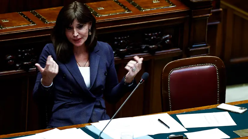 La ministra dell'Universita e Ricerca Anna Maria Bernini in aula alla Camera dei Deputati durante lo svolgimento di interrogazioni a risposta immediata del Question Time, Roma, 18 giugno 2025. ANSA/ANGELO CARCONI