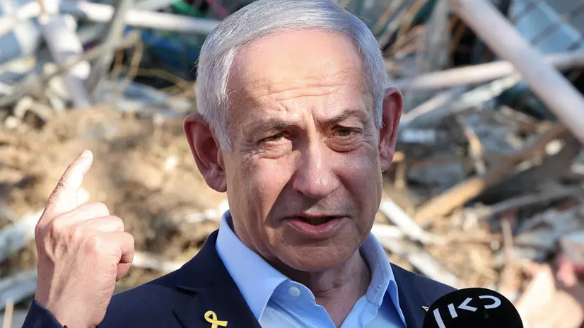 epa12187735 Israel's Prime Minister Benjamin Netanyahu delivers a statement as he visits the site of the Weizmann Institute of Science, which was hit by Iranian missiles in the central city of Rehovot, Israel, 20 June 2025. Iran and Israel have been exchanging fire since Israel carried out missile strikes on Iran on 13 June 2025. EPA/JACK GUEZ / POOL