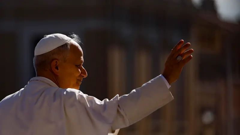 Papa Leone XIV a San Pietro - Ansa/Fabio Frustaci