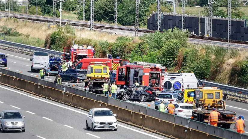 Incidente torino-milano Foto fatta da Migliavacca fotografo La Stampa di Novala concessa gratuitamente