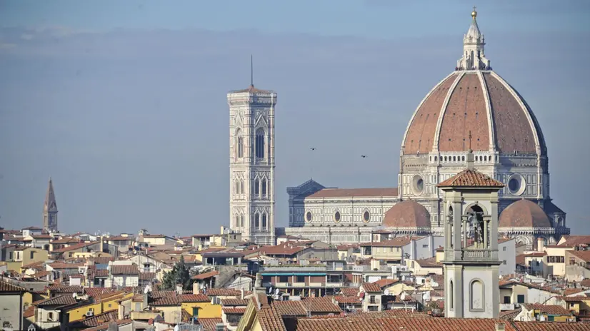 Il panorama dalla Torre della Zecca restaurata, Firenze, 20 gennaio 2016. ANSA/MAURIZIO DEGL INNOCENTI