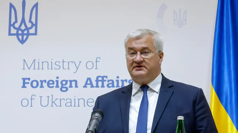 epa12251990 Ukrainian Foreign Minister Andrii Sybiha addresses a joint press conference with the French minister for Europe and foreign affairs after their meeting in Kyiv, Ukraine, 21 July 2025. EPA/SERGEY DOLZHENKO 91294