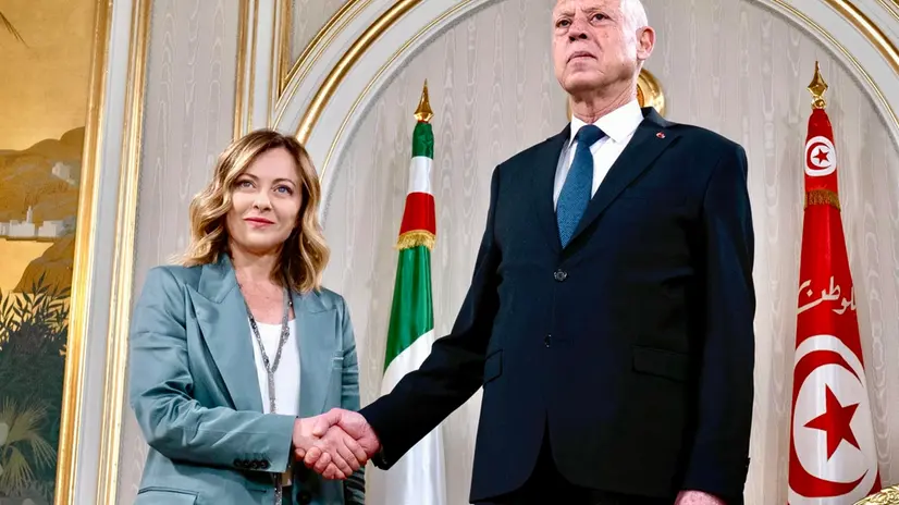 Italian Prime Minister Giorgia Meloni meets with Tunisian President Kais Saied at the Presidential Palace in Carthage during her visit to Tunisia, 17 April 2024. ANSA/ PALAZZO CHIGI PRESS OFFICE/ FILIPPO ATTILI +++ ANSA PROVIDES ACCESS TO THIS HANDOUT PHOTO TO BE USED SOLELY TO ILLUSTRATE NEWS REPORTING OR COMMENTARY ON THE FACTS OR EVENTS DEPICTED IN THIS IMAGE; NO ARCHIVING; NO LICENSING +++ NPK +++