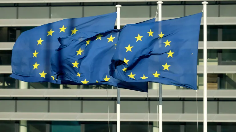 epa12004462 Flags of the European Union in front of a building at the European Parliament in Strasbourg, France, 02 April 2025. The EU Parliament's session runs from 31 March to 03 April 2025. EPA/RONALD WITTEK