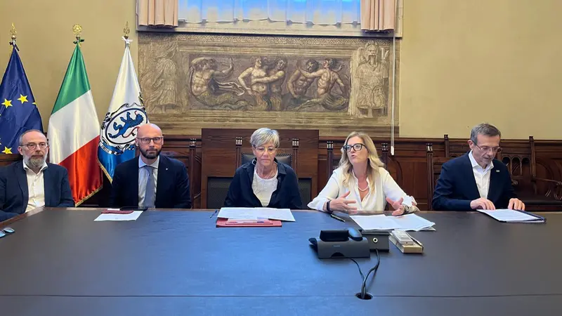 L’incontro in cui è stata illustrata la collaborazione tra Comune e Campus Edilizia - © www.giornaledibrescia.it