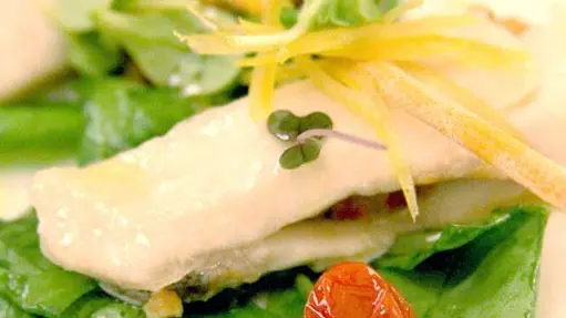 Il coregone cucinato con un filo d'olio extra vergine del Garda