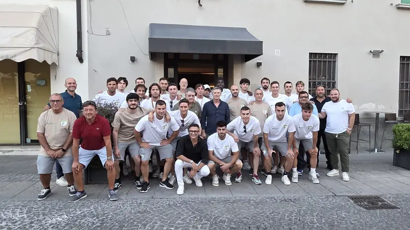Una foto di squadra - © www.giornaledibrescia.it