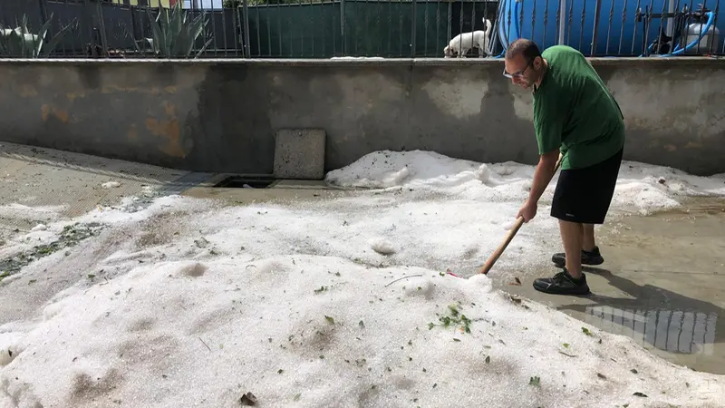 La grandinata a Comezzano-Cizzago