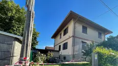 La casa in cui Alessandro Venier è stato trovato morto, fatto a pezzi, nella cantina della propria abitazione. Gemona 31 luglio 2025. ANSA/Sara Palluello