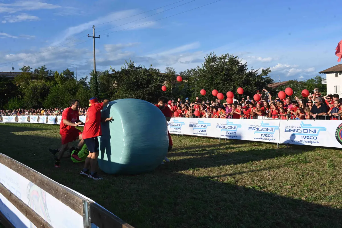 La 44esima edizione del Palio degli asini di Novagli