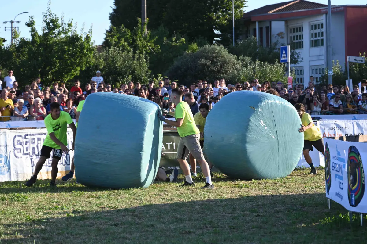 La 44esima edizione del Palio degli asini di Novagli