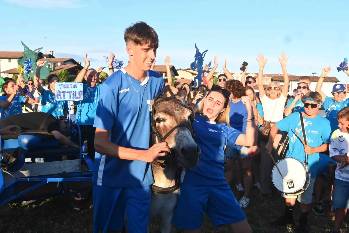 La 44esima edizione del Palio degli asini di Novagli
