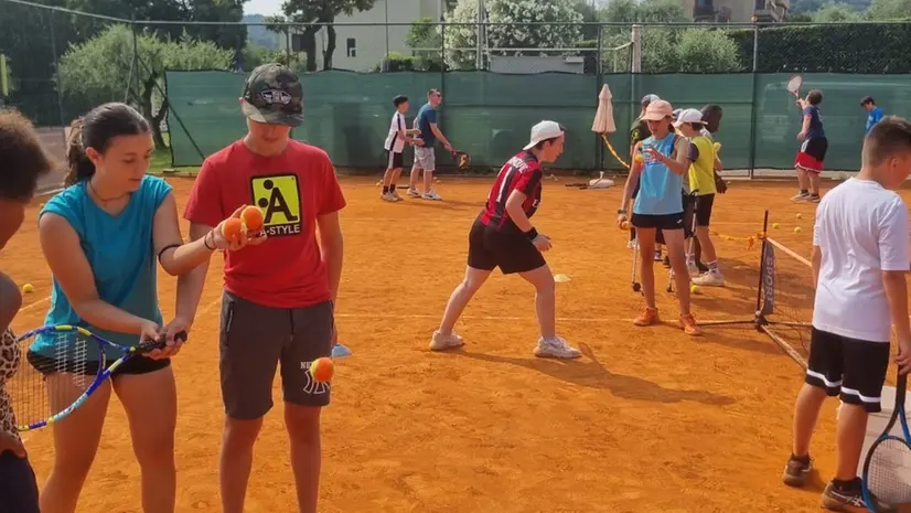 Il tennis è uno sport di inclusione, capace di favorire il benessere psicofsico - © www.giornaledibrescia.it