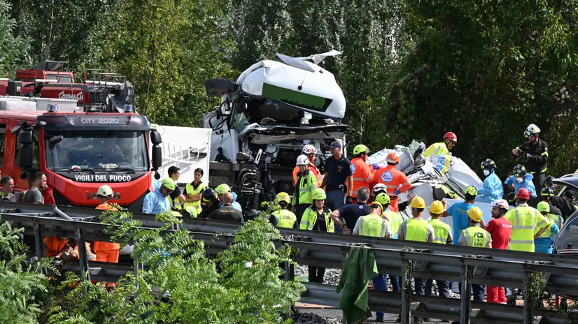 Incidente mortale sull’autostrada A1 in direzione nord altezza di Montevarchi Bilancio 3 morti e 18 feriti 04 Agosto 2025 ANSA/CLAUDIO GIOVANNINI