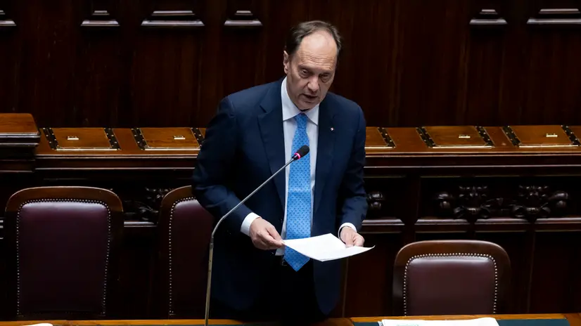 Il ministro per i rapporti con il parlamento Luca Ciriani, durante il Question time alla camera dei deputati. Roma, 30 luglio 2025 ANSA/MASSIMO PERCOSSI