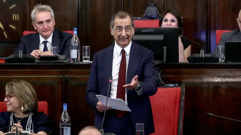 Il sindaco Giuseppe Sala interviene durante la seduta del consiglio comunale a Palazzo Marino a Milano, 21 luglio 2025. ANSA/MOURAD BALTI TOUATI