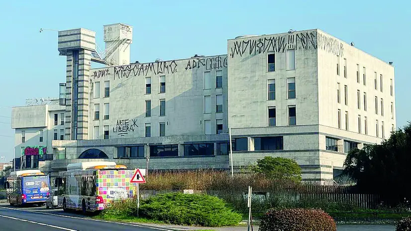 L'ex Hotel President © www.giornaledibrescia.it