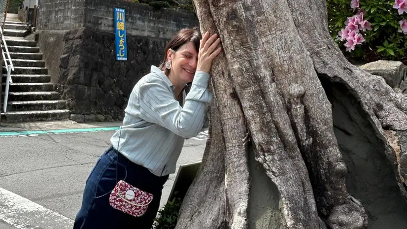 Chiara Bazzoli con il kaki di Nagasaki