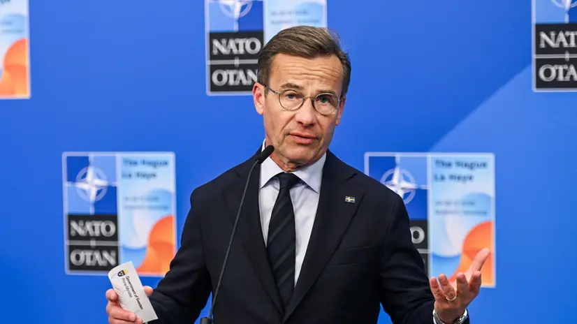 epa12196087 Swedish Prime Minister Ulf Kristersson speaks with journalists upon arrival for the NATO Summit at the World Forum in The Hague, The Netherlands, 25 June 2025. The Netherlands, for the first time in NATO's history of existence, is hosting a NATO summit. EPA/JONAS ROOSENS