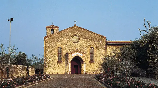 Il santuario del Carmine a San Felice del Benaco © www.giornaledibrescia.it