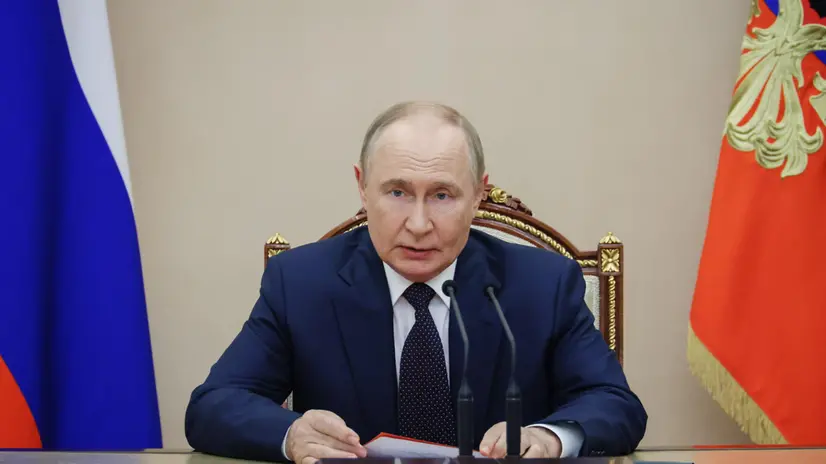 epa12289525 Russian President Vladimir Putin chairs a meeting with members of the Security Council at the Kremlin in Moscow, Russia, 08 August 2025. EPA/MIKHAIL METZEL / SPUTNIK / KREMLIN POOL MANDATORY CREDIT