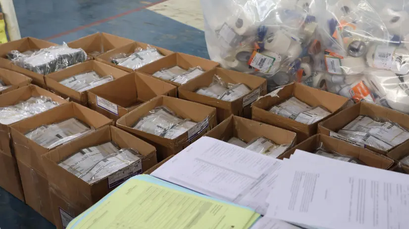epa12291867 Materials and ballots for the general elections in Santa Cruz, Bolivia, 09 August 2025. Bolivia's electoral body is preparing the material for distribution to the nine regions of the country for the upcoming general elections to be held on 17 August. EPA/JUAN CARLOS TORREJON